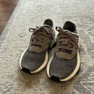 Women’s POD S3.1 G54745 Adidas Sneakers